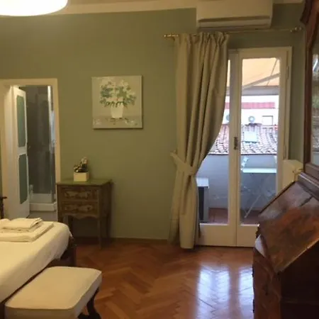 Апартаменты - Panoramic Attic Флоренция